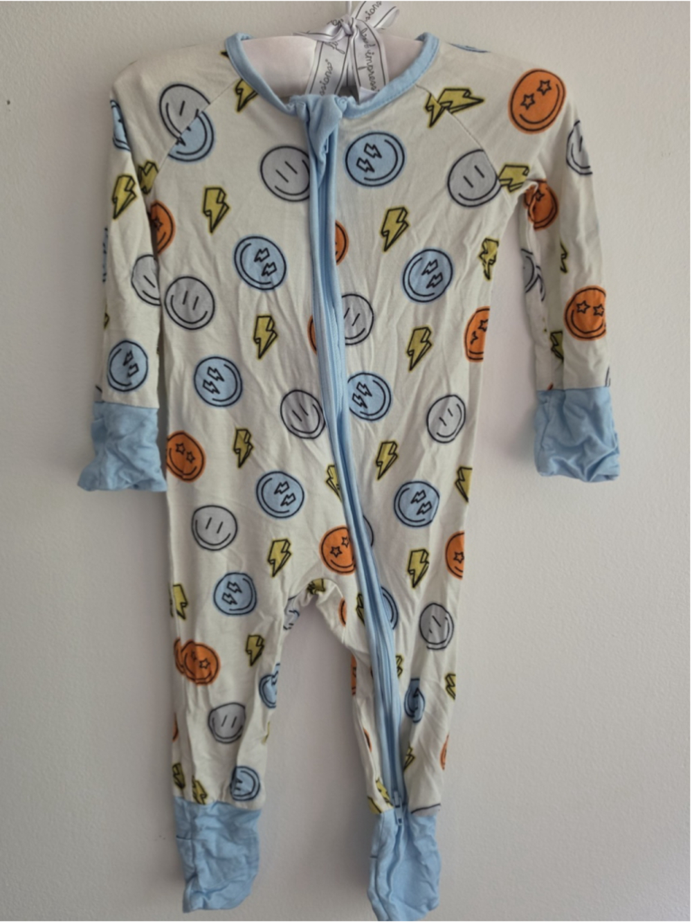 Little One Shop Bamboo Viscose 2-Way Zip Convertible Sleeper Smiley 3-6 Months